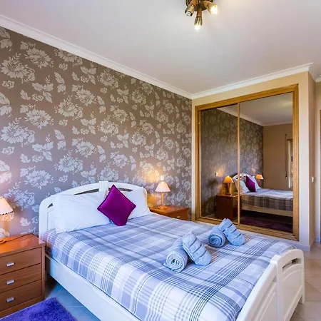 Two Bedroom Spacious Sleeps 6 פורטימאו