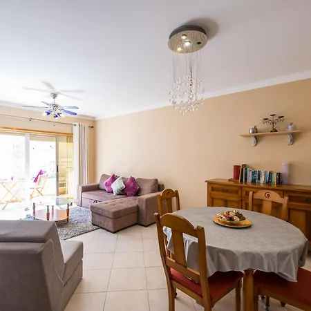 Two Bedroom Spacious Sleeps 6 פורטימאו